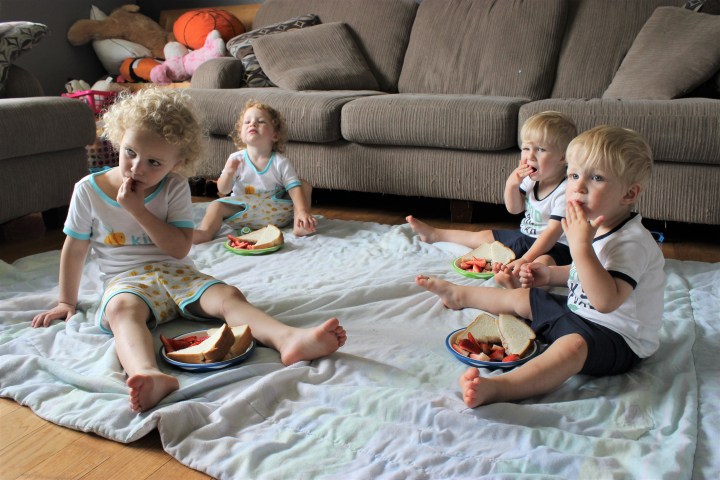 How to Survive Feeding 4 Toddlers |&nbsp;#PlaytexMoms